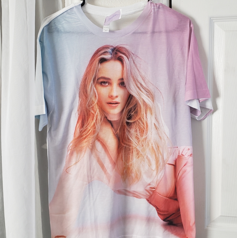 Graphic tee